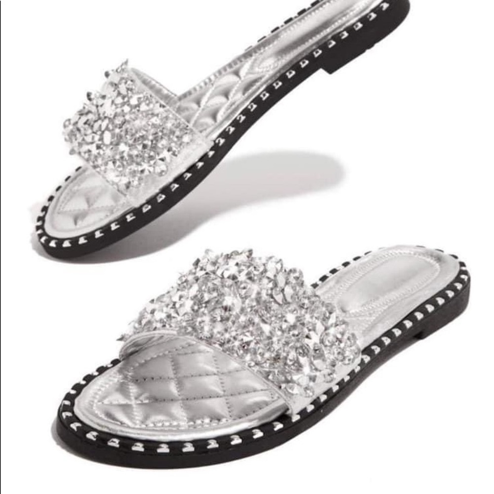 WILD DIVA DIAMOND SANDALS